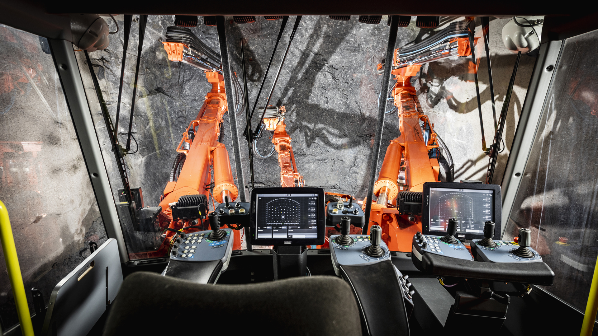 DT1232i Tunneling jumbo cabin