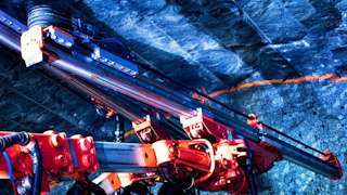 DT820 Tunneling jumbo SB90 booms