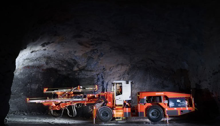 DT821 Tunneling jumbo
