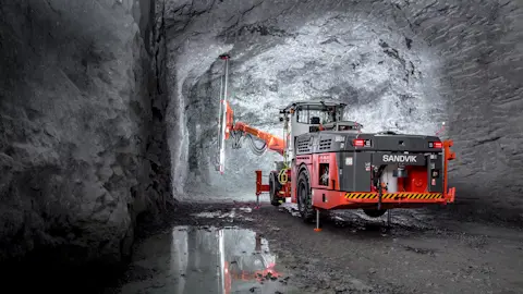 DT912D Tunneling jumbo